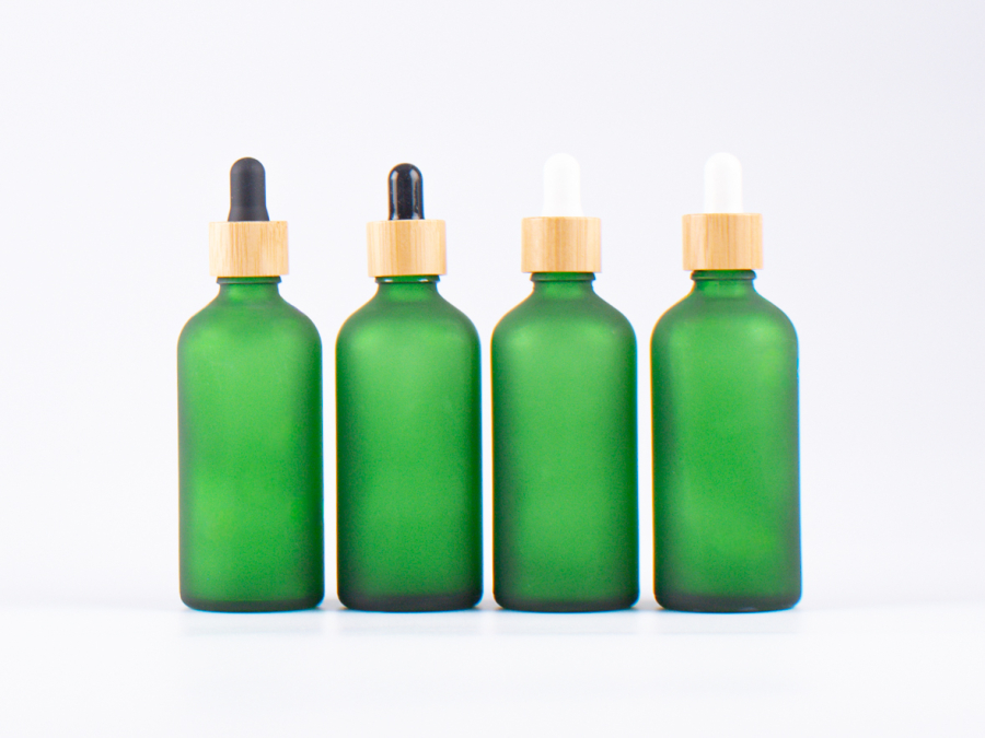 Grünglasflasche 100ml, mit Pipette Bambus